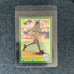 1990 Fernando Valenzuela Los Angeles Dodgers Baseball Card