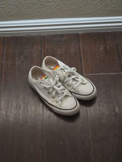Rainbow converse size 6