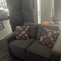 Loveseat & Sofa 