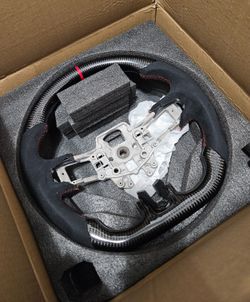 BRAND NEW 2015-2017 FORD MUSTANG ECO BOOST/ GT/ SHELBY GT350/ GT350R Real Carbon Fiber Steering Wheel Without Replacement Trim