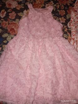 Girls pink dress size 8 in new condition