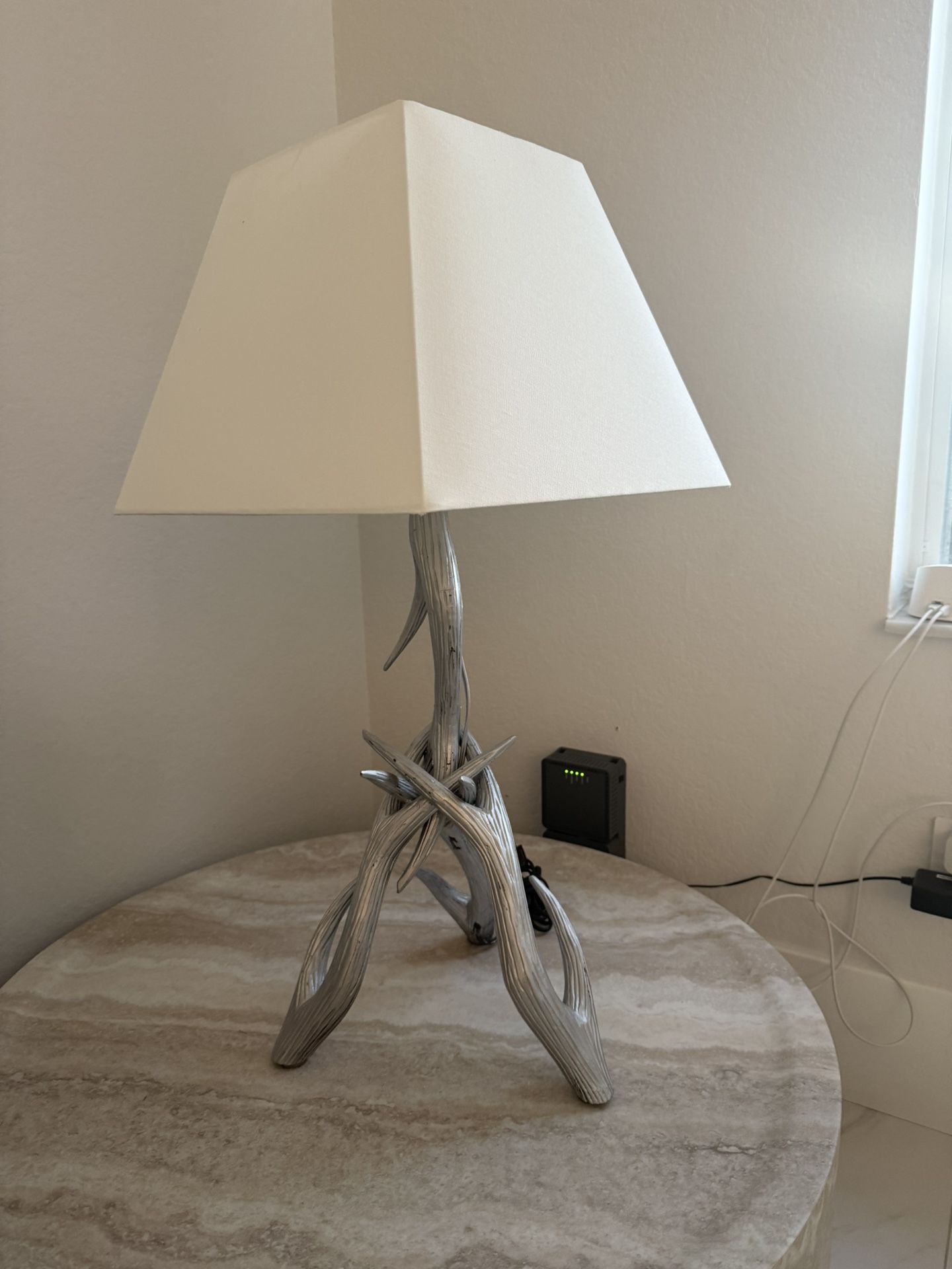 2 Lamps