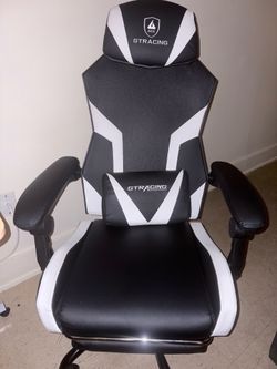 Gaming chair