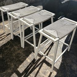 (4) Outdoor Saddle Seat Backless Bar Stools