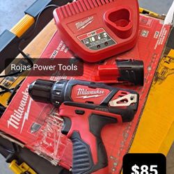 MILWAUKEE M12 CORDLESS DRILL DRIVER BATTERY 1.5/CHARGER 🔋 