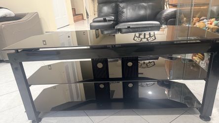 TV Table for up to 65” inches TV in excellent condition