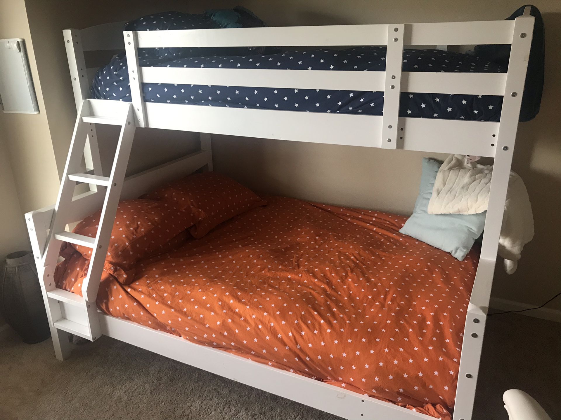 White wood Twin/Double bunk bed