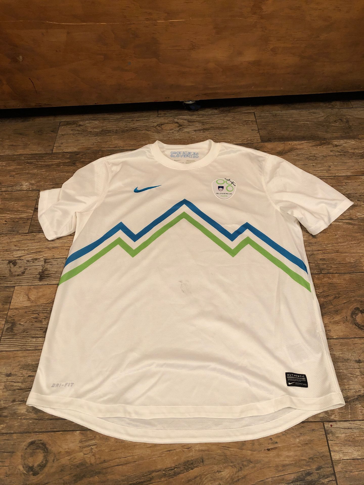Slovenija Nike soccer football jersey size large