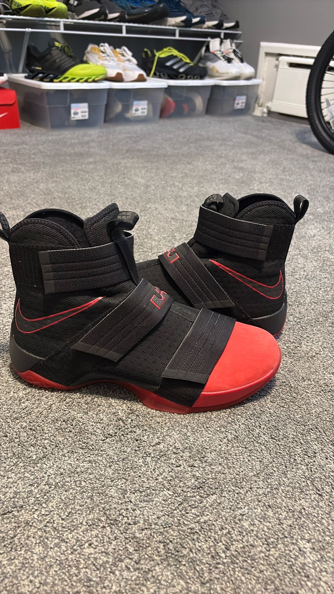 Nike LeBron Zoom Soldier