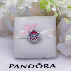 Adorable Charm 925 silver for Pandora moments bracelet.