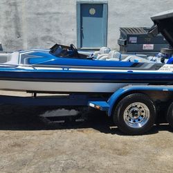 1995 Ultra Custom Jet Boat 