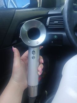 Dyson blow dryer
