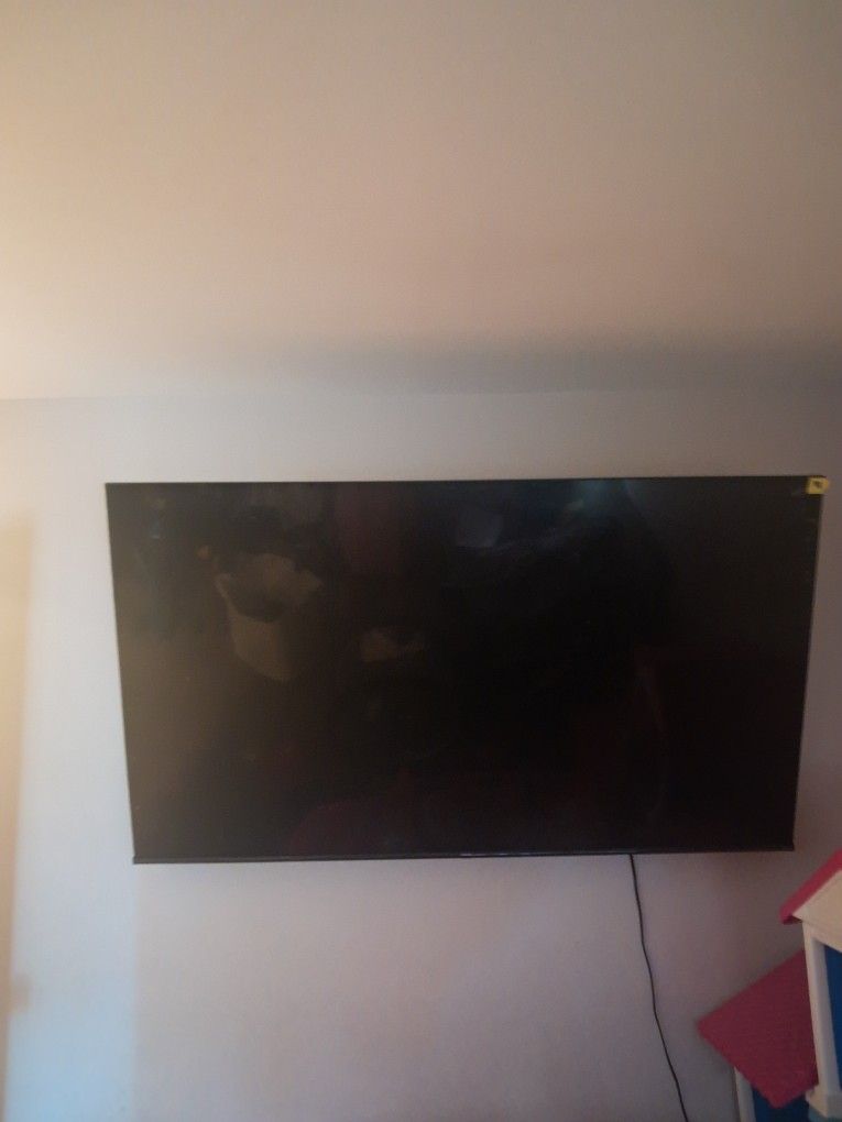 75 Hisense Smart TV 