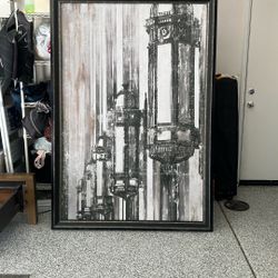 Large Mathis Brothers, indoor pitcher