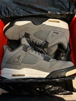 Jordan 4s