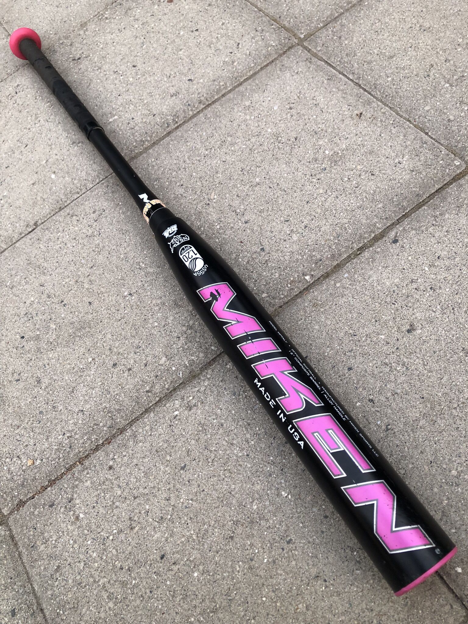 Miken Freak Platinum 12" Maxload USSSA Slow Pitch Softball Bat MPTALY . In nice condition $100 firm