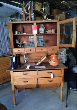 1920’s 30’s Possum Belly Backers Table Hutch