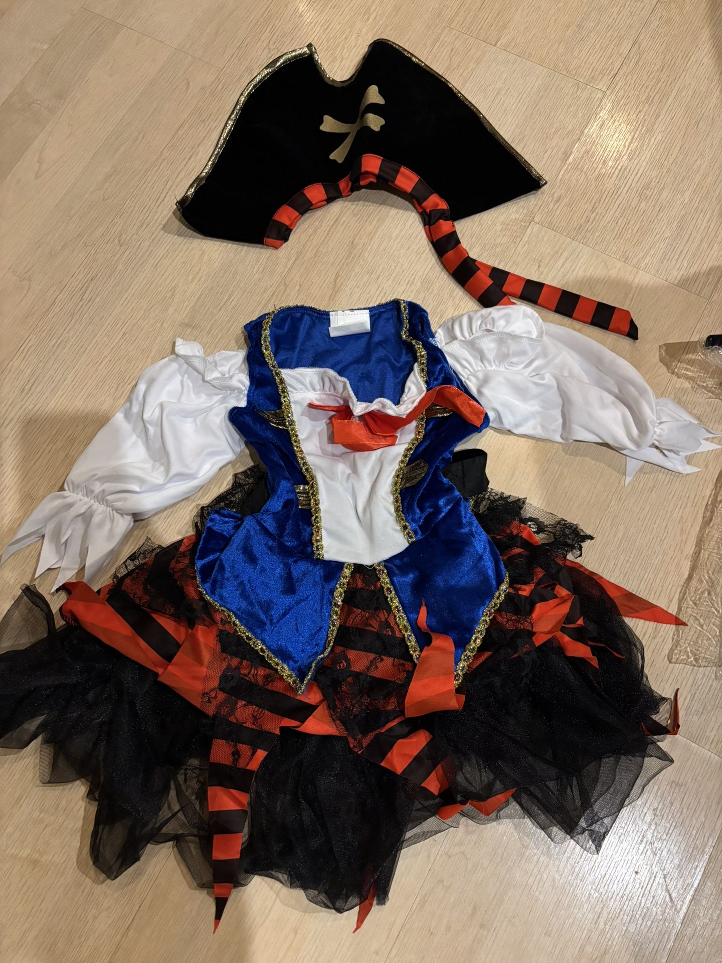 Pirate Girl Halloween Costume Size 6/7