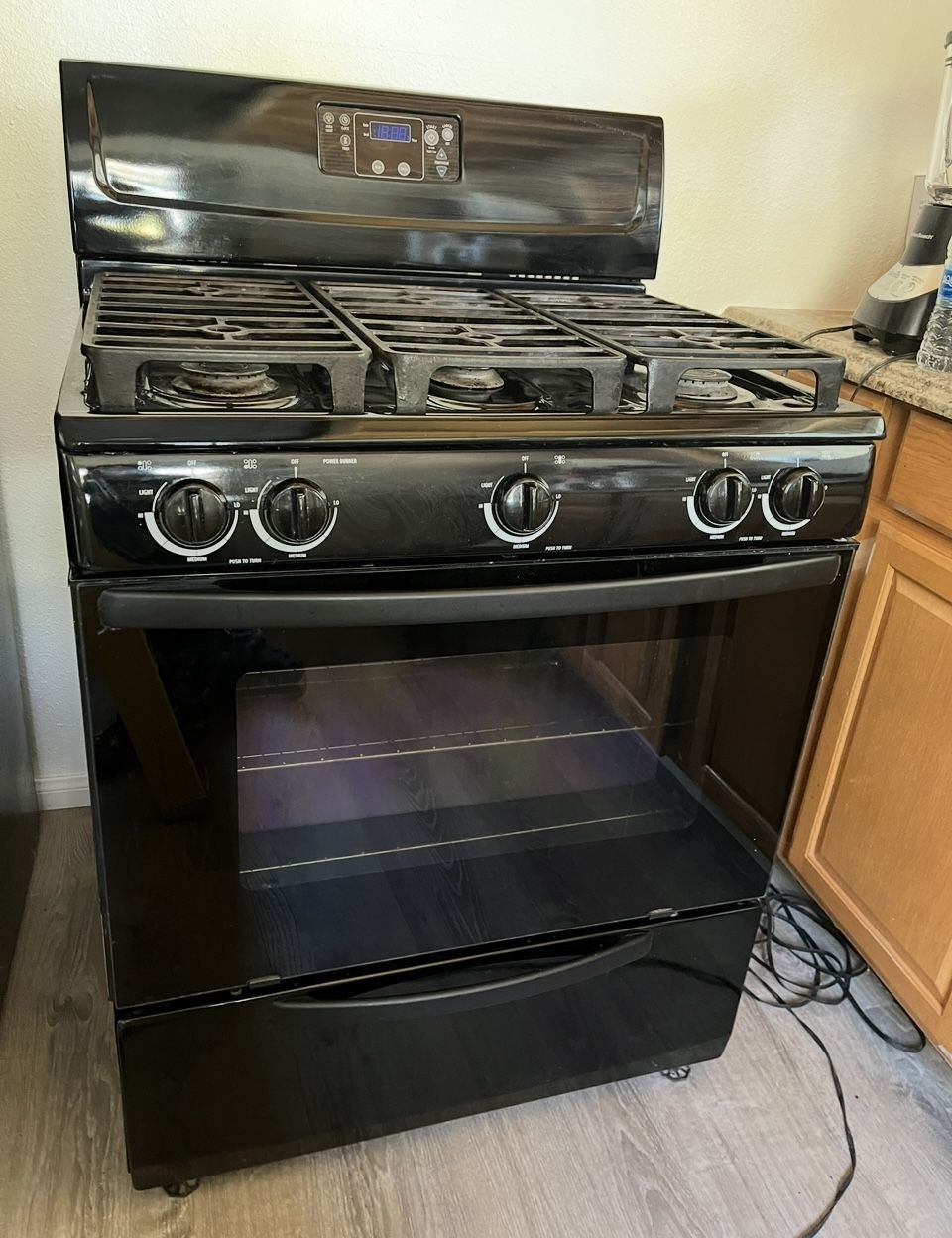 5 Burner Whirlpool Stove