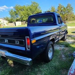 Ford 1972 Short Bed