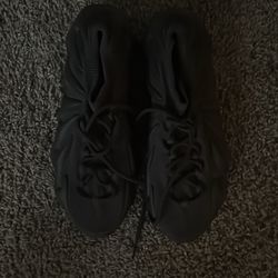 yeezy 450 black size 11