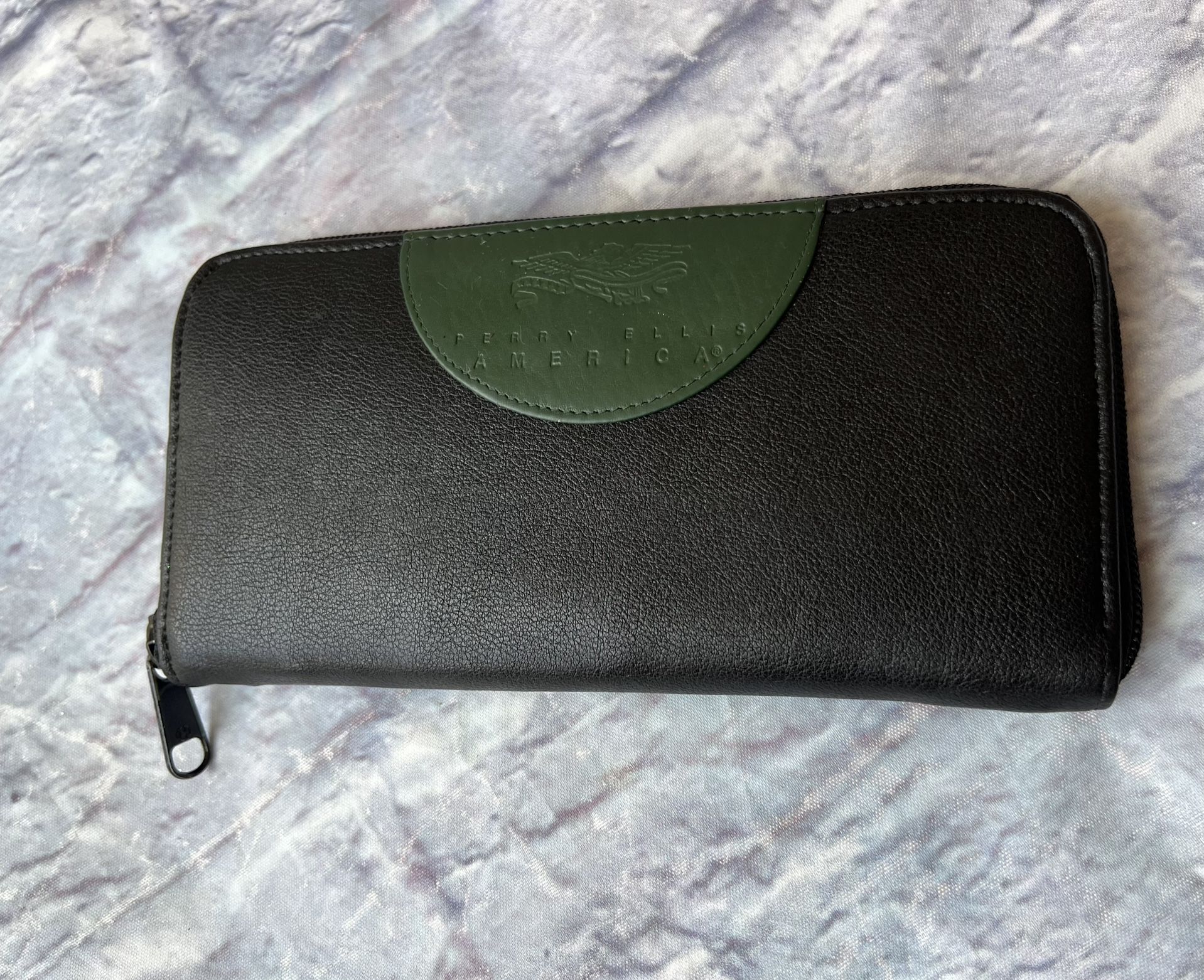 PERRY ELLIS AMERICA Womens Black Wallet Bag Authenti Leather Zipper Accessories