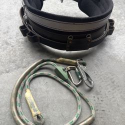 climbing belt size 34 and buckadjuster 