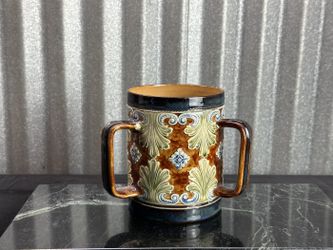 Royal Doulton Lambeth Stoneware Three-Handled Loving Cup (Tyg)