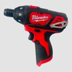 Milwaukee Screwdriver M12