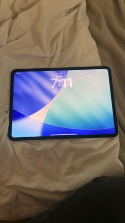 iPad Pro 11in W/ 1tb Of Storage