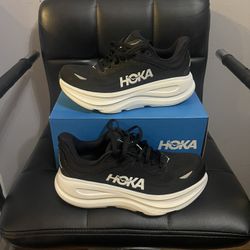 Hoka Bondi 9/ Size 7D Women’s $100