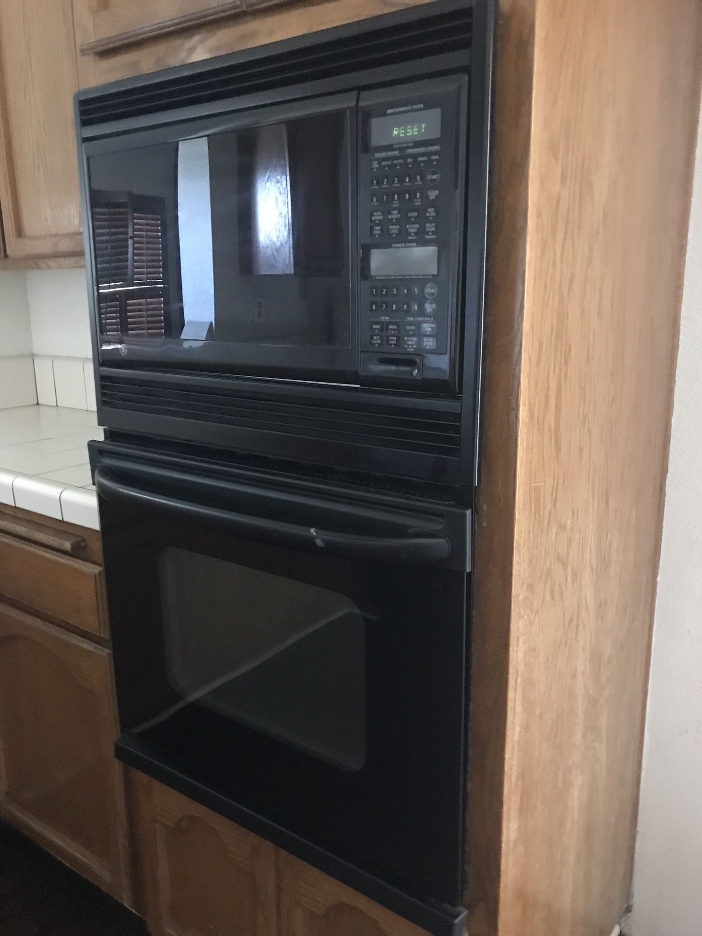 24 inch GE (General Electric) Wall Oven & Microwave Combo (used) works great - pick up in Rancho Cucamonga CA