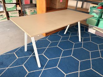 IKEA Trotten table legs & Skarsta table top