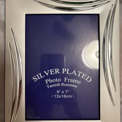 New Picture Frame Silver Plated For Only 25$ Paid 75$)