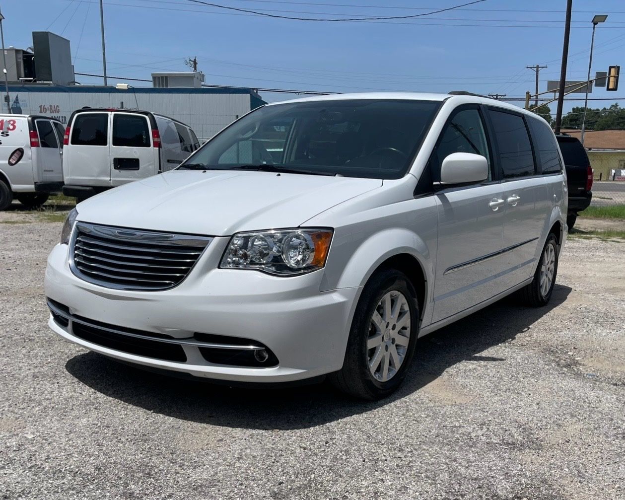 2014 Chrysler Town & Country