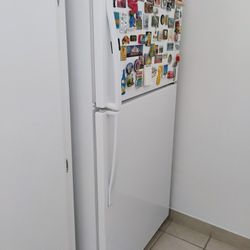 Whirlpool Refrigerator. 2 Years Old, Spotless
