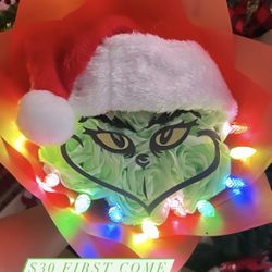 Mini Grinch Bouquet 