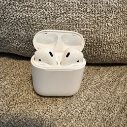 AirPods - First Generation 