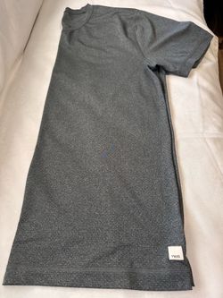Vuori Tradewind shirt mens size XL