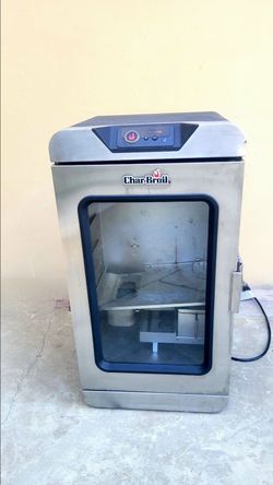 Charbroil Smoker Digital With Wifi/ Bluetooth Control