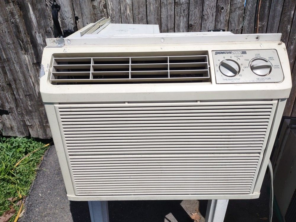 Window Air Conditioner 5000 BTU