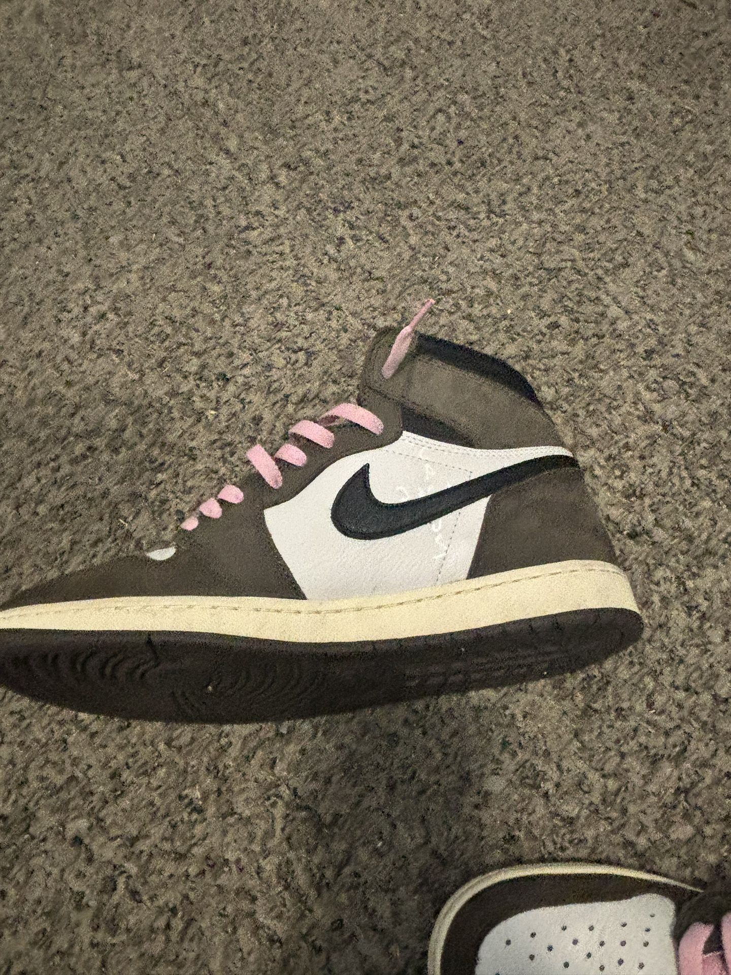 Travis Scott x Air Jordan 1 Retro High OG 'Mocha'