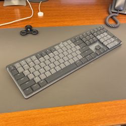 Logitech - MX Mechanical Full size Wireless Mechanical Tactile Switch Keyboard for Windows/macOS with Backlit Keys - Graphite