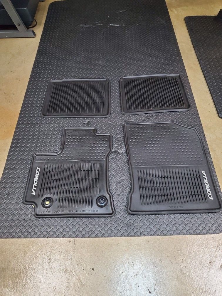 All weather floor mats for 2028 corolla