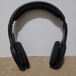 Logitech Black Wireless Bluetooth Enabled Noise-Cancelling Over Ear Headset.
