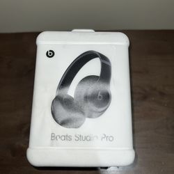 Beats Studio Pro - Wireless Bluetooth Noise Cancelling Headphones