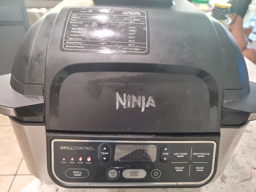 Used Ninja 5-in-1 Air Fryer