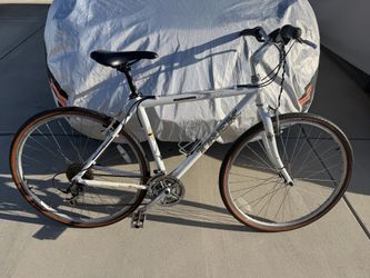 Trek 7500 cross biike