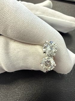 14k white gold 3 carat total weight studs