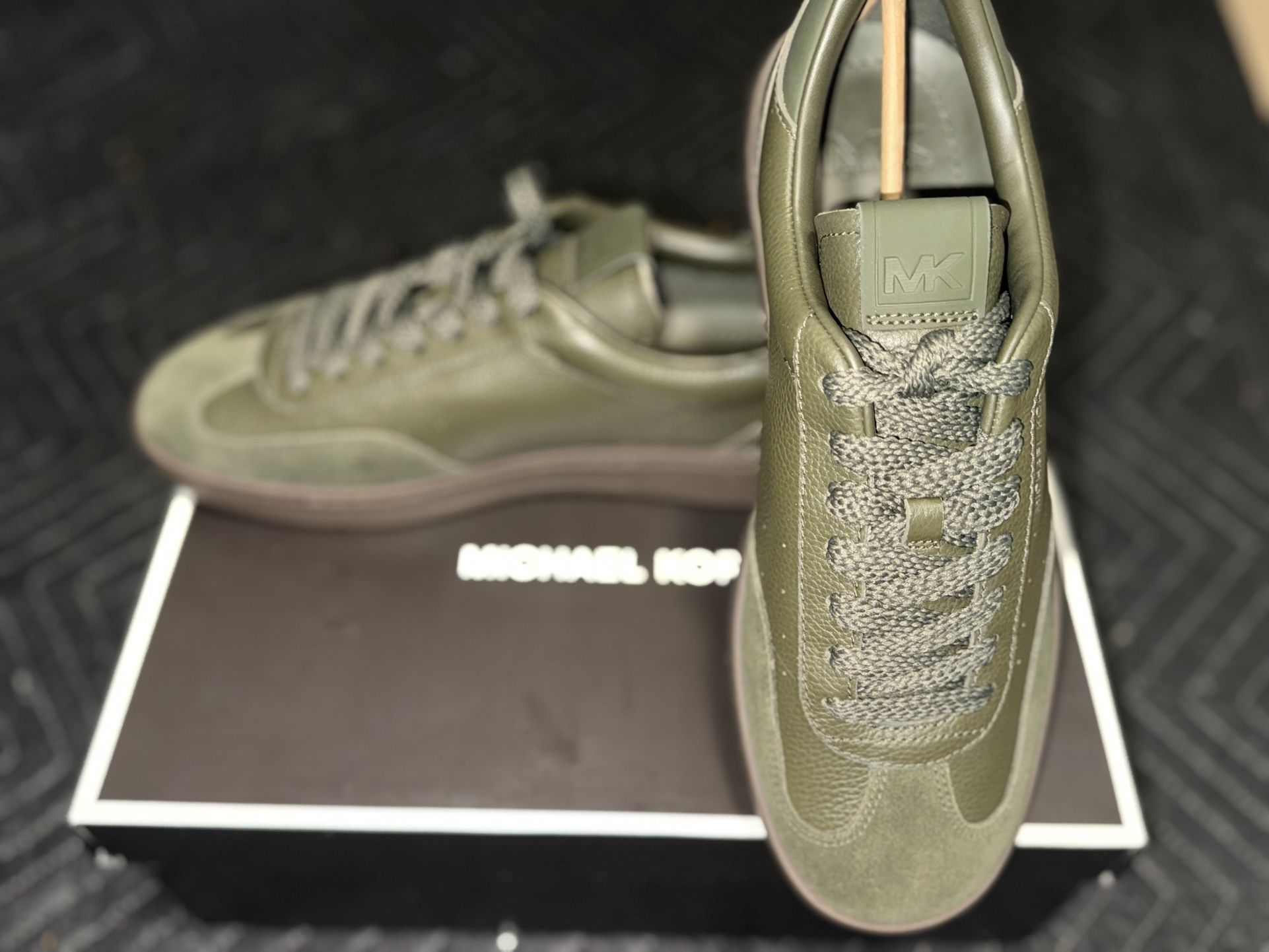 Original Michael Kors Men's Wilton Lace-Up Sneaker in green leather